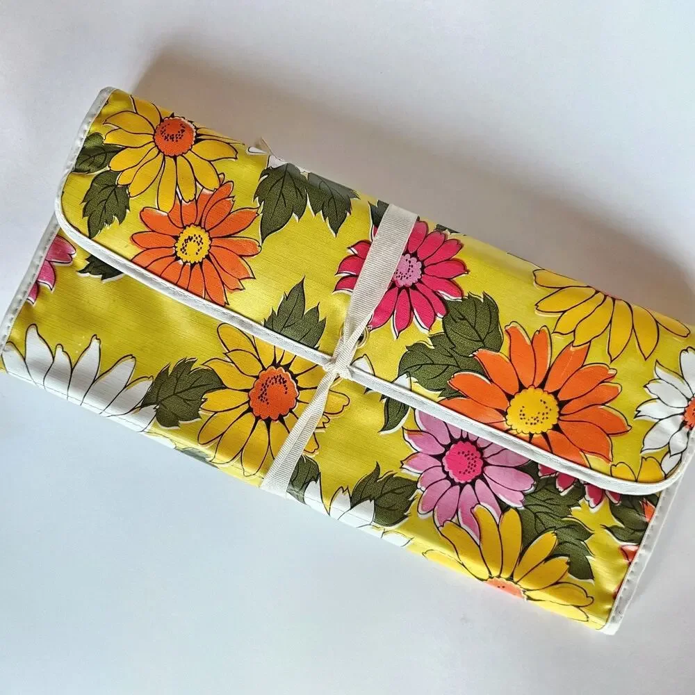 VTG Travel Lingerie Storage Bag Hosiery Pouch Nylon Mod Flowers Mid Century